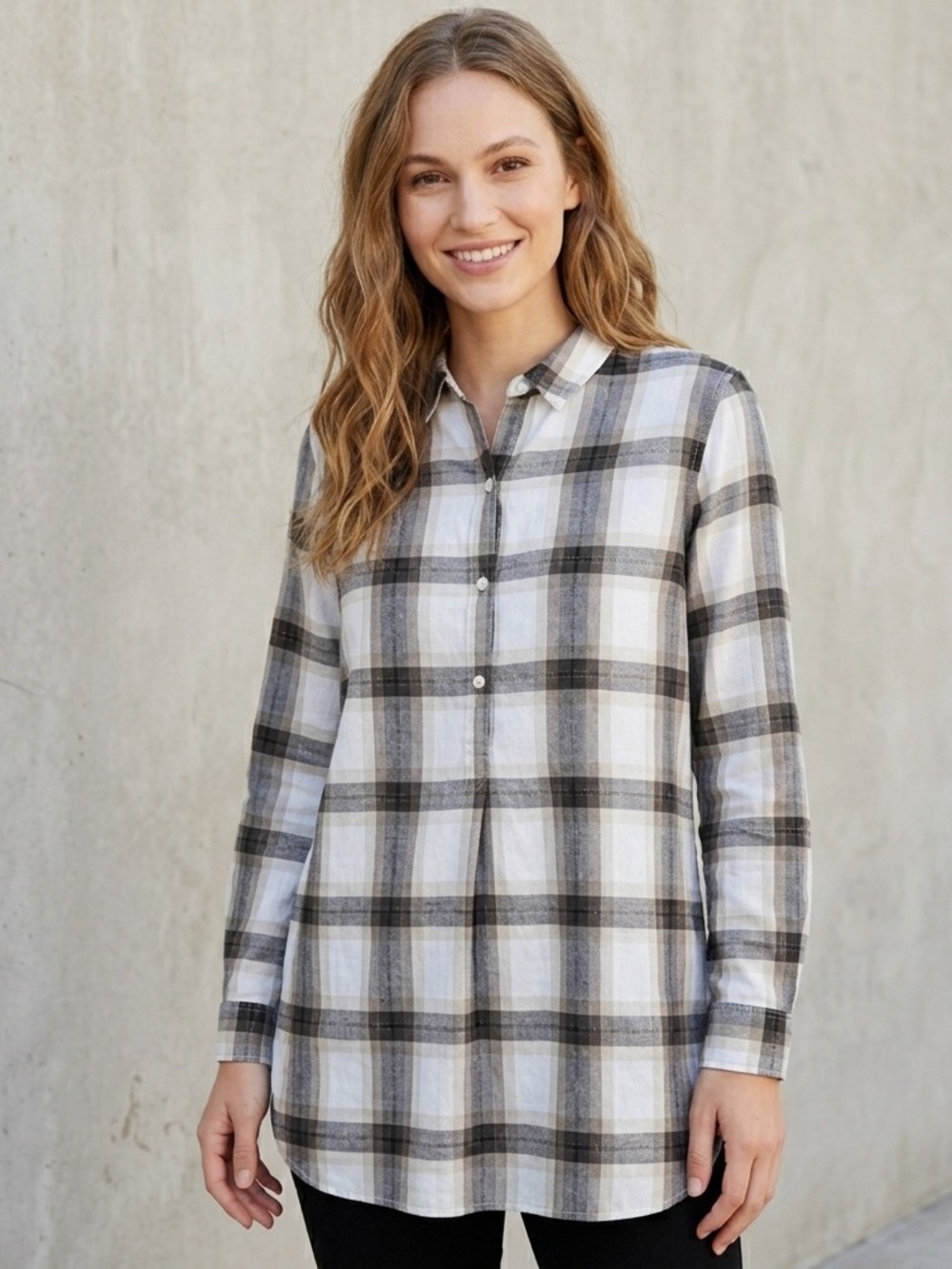 GAP 2014 Collection Women’s Long Sleeve Henley Button Down Plaid Shirt Size M